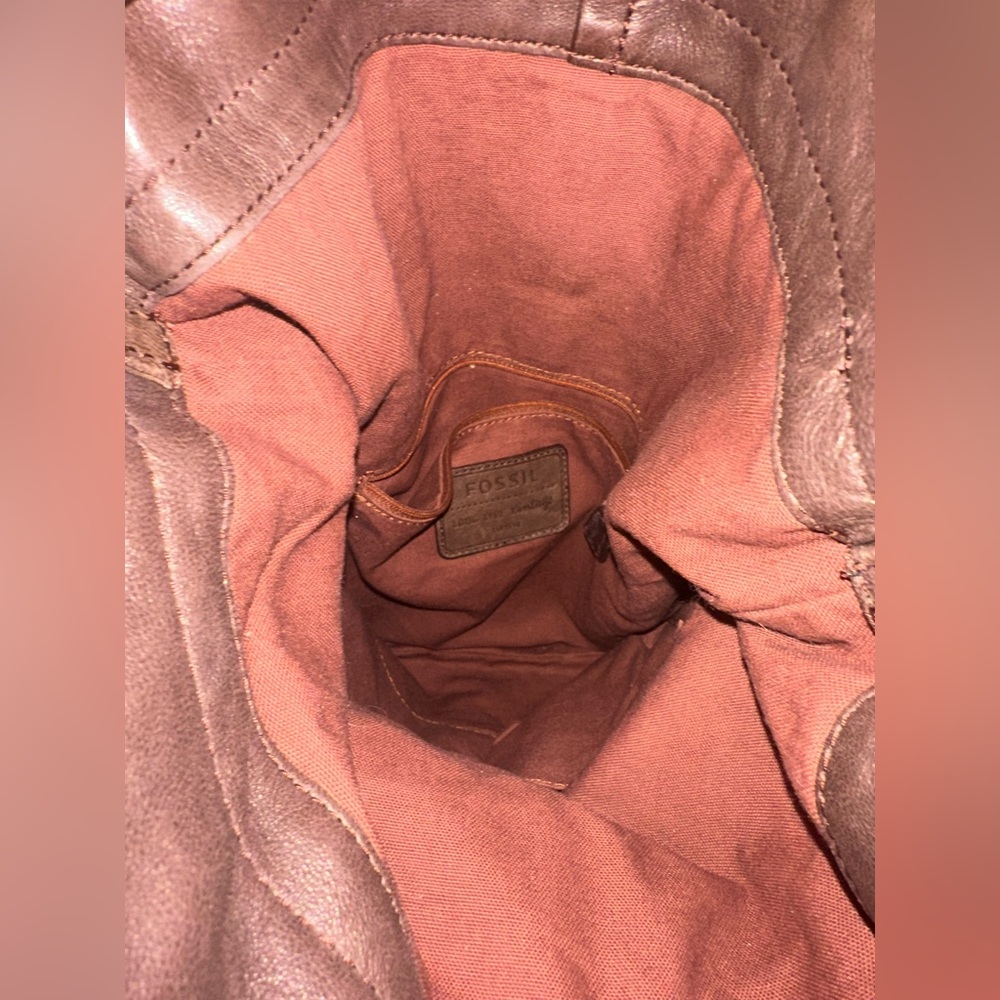 Fossil Tote - image 6